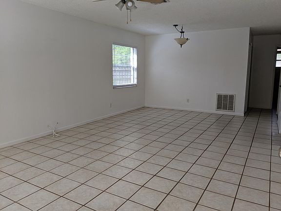 2nd image of 2791 62nd Ter N APT A