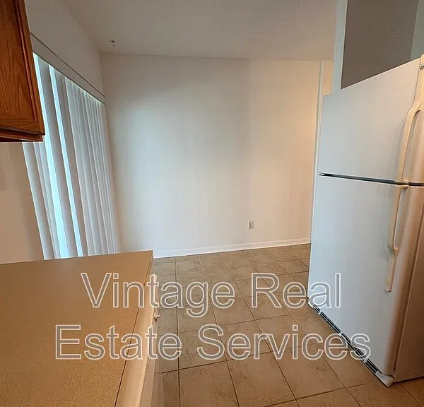 1324 Kelridge Pl — Photo 9