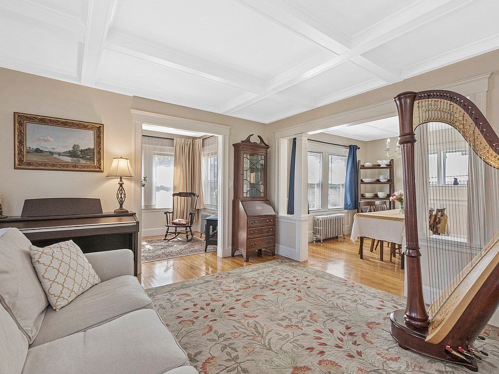 48 Warren St, Waltham, MA 02453 Zillow