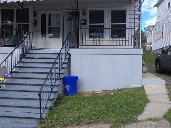 148 Regal St