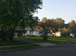 15 Kenwood Ln, Matawan, NJ 07747