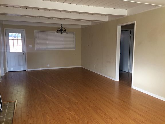 3rd image of 2124 Juanita Ln