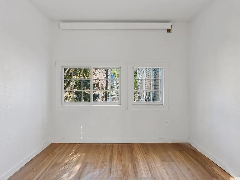 151 Ruxton Ave #B — Photo 16