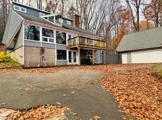 550 Southwick St, Feeding Hills, MA 01030