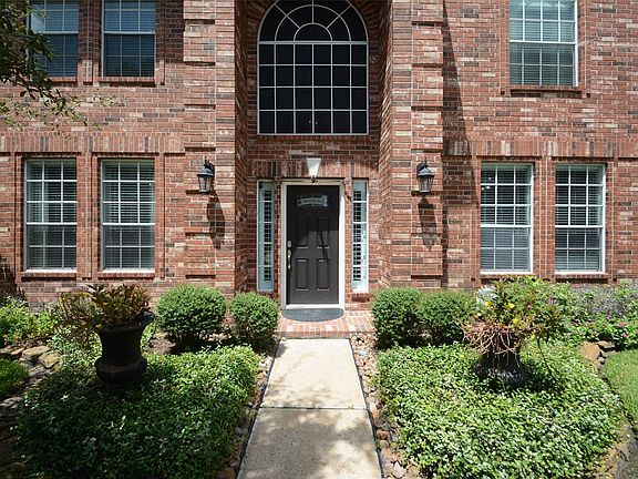 3rd image of 14419 Spanish River Ln