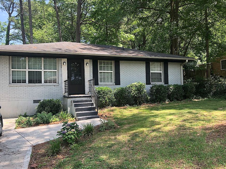 New concrete driveway
