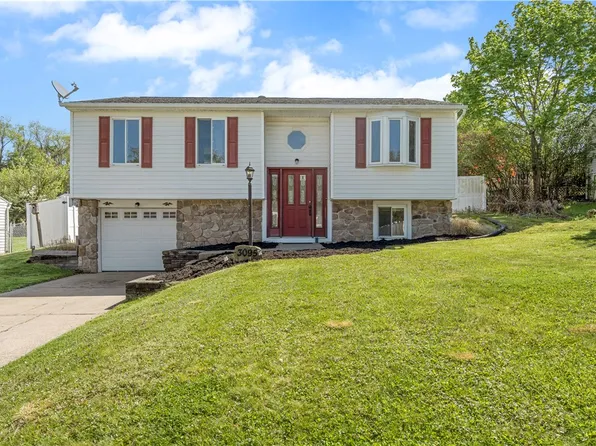 3095 Amy Dr, South Park, PA 15129