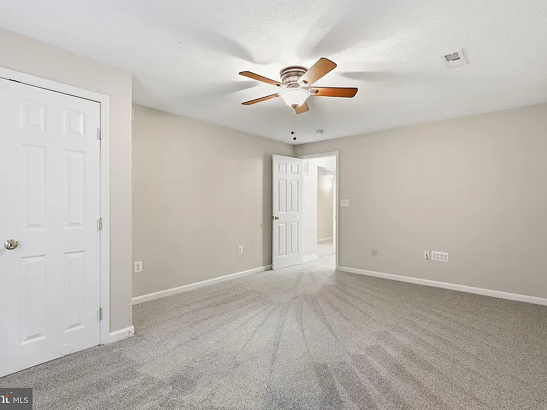100 Spyglass Ln — Photo 30