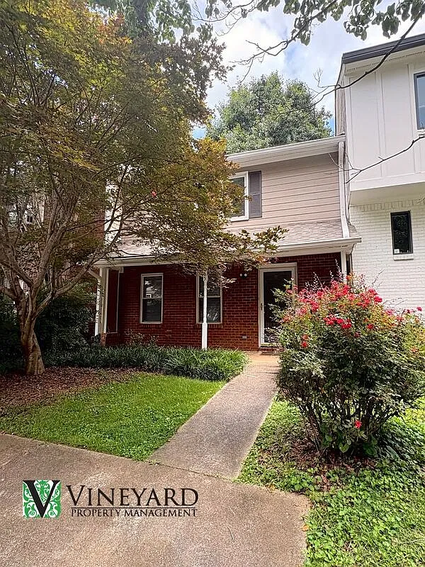 2 bed, 2.5 bath, 1320 sqft, $1,745 — Photo 1