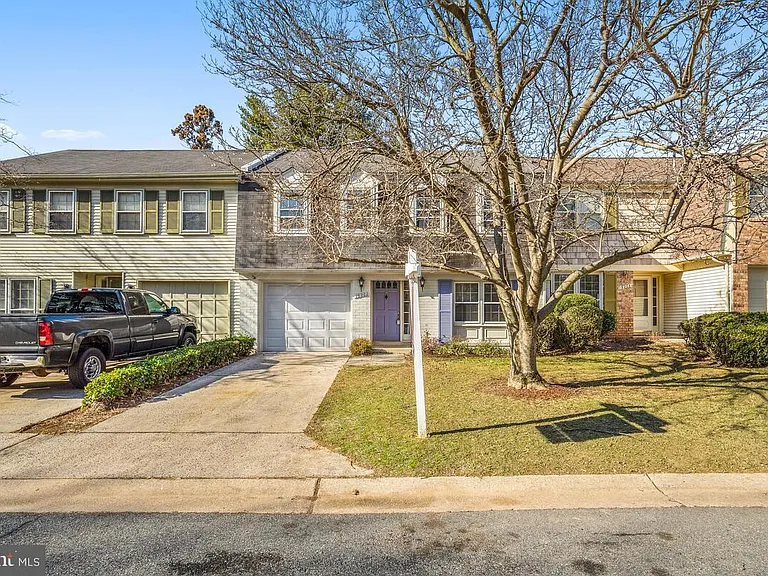 19202 Dunbridge Way — Photo 36