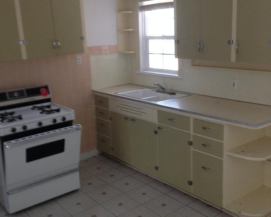 2nd image of 1526 N 3rd St