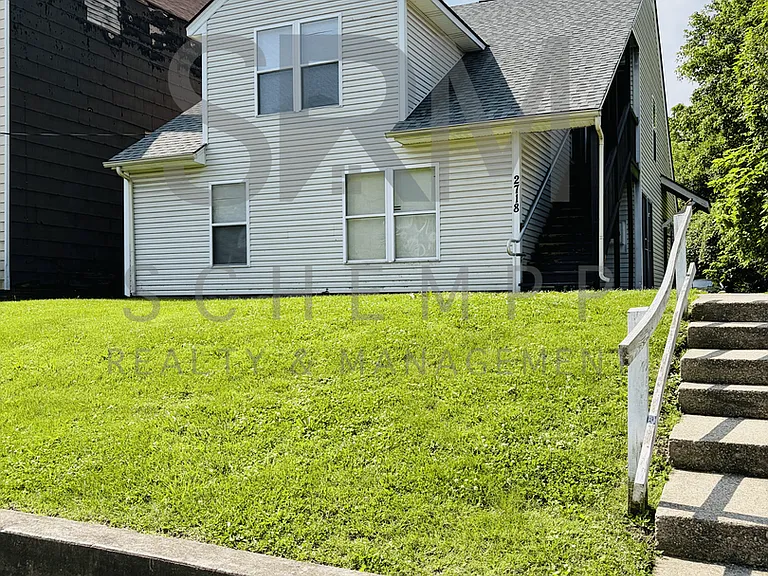 2718 W Jefferson St #3 — Photo 2