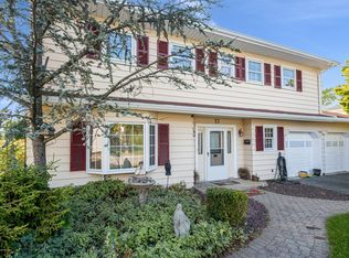 23 Briscoe Ter, Hazlet, NJ 07730