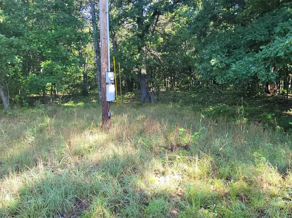 3479 & 3481 Beck Pl, Edwards, MO 65326