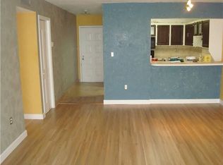 6950 Miami Gardens Dr APT 510, Miami Gardens, FL 33015