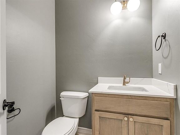 5th image of 7700 Woods Edge Way