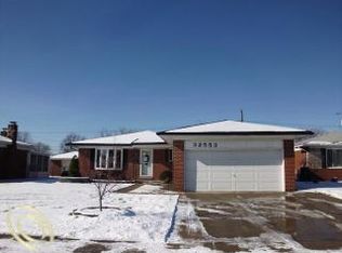 32553 Hayes Rd, Warren, MI 48088