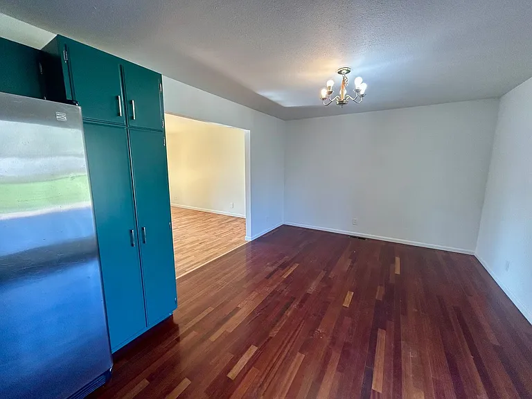 3222 McLeod Rd — Photo 5