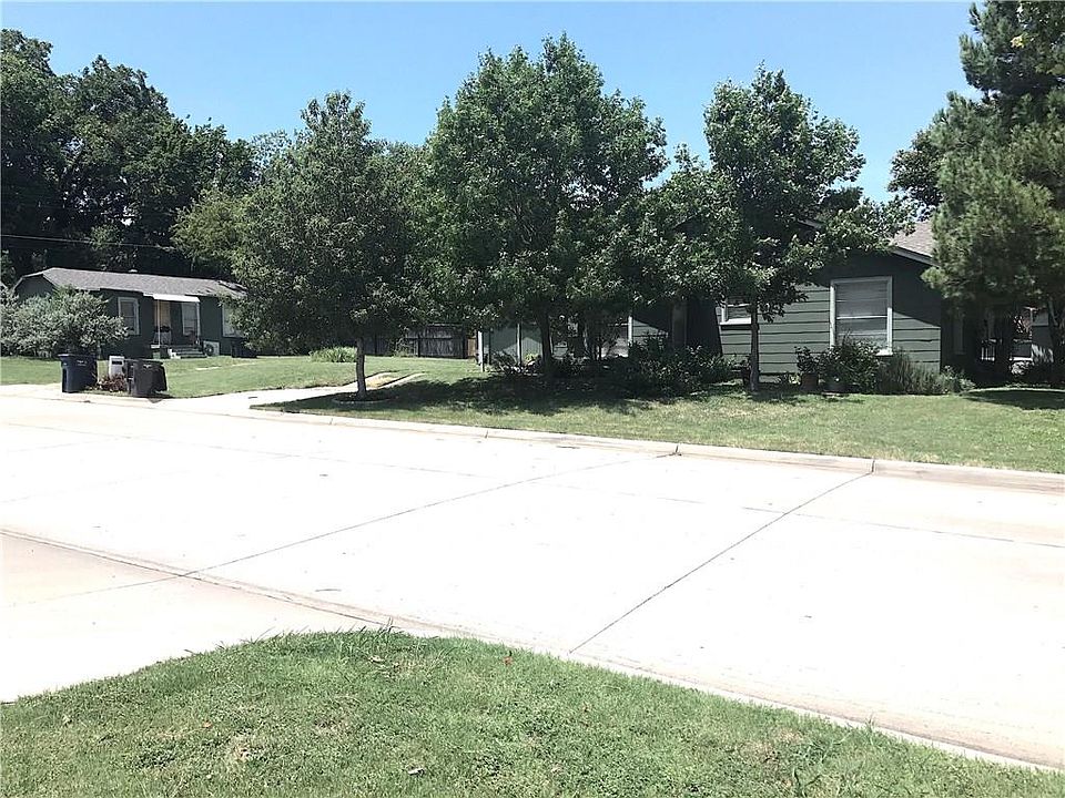 1st image of 1824 Thomas Pl