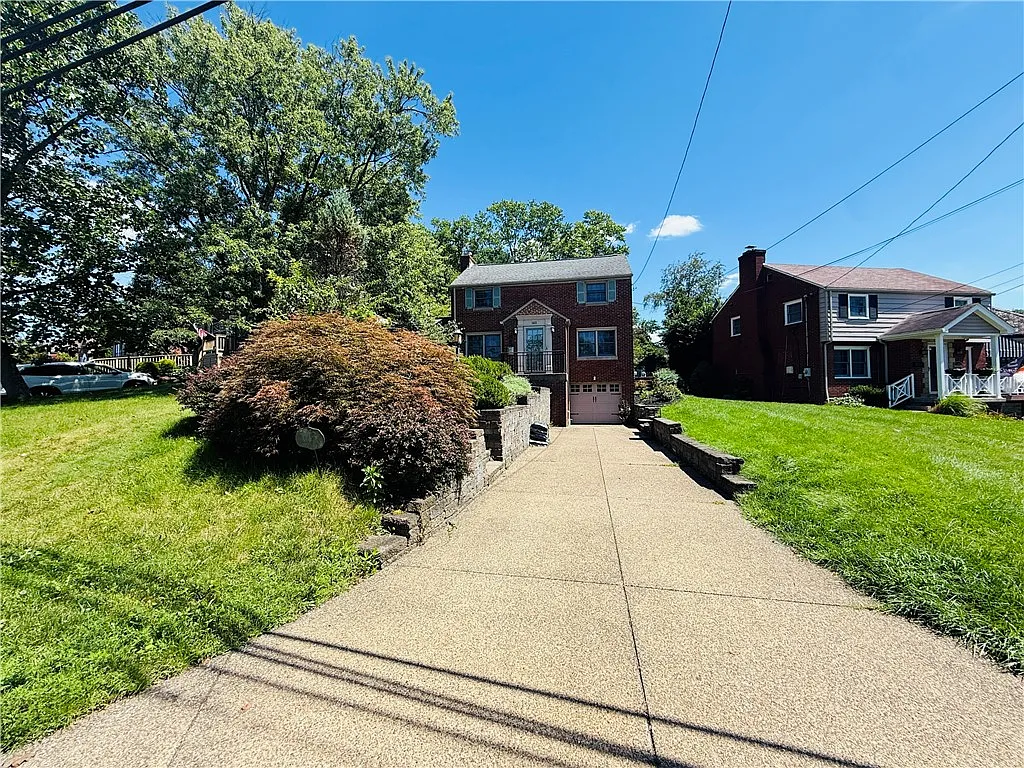 3 bed, 1.5 bath, 1494 sqft, $2,500 — Photo 2