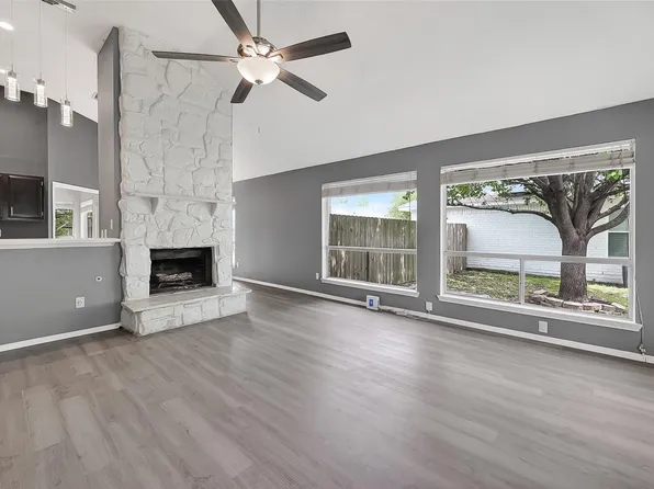 12210 White River Dr, Tomball, TX 77375
