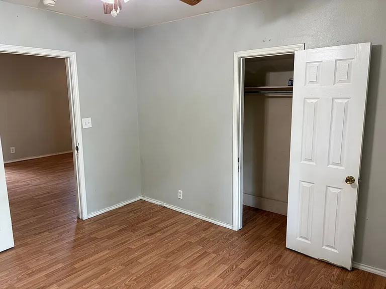 1911 Cherry St — Photo 10