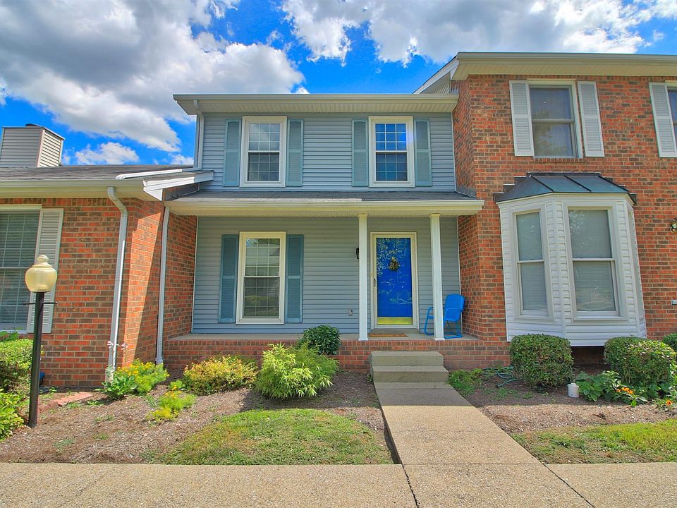 1st image of 810 Lewis Ct