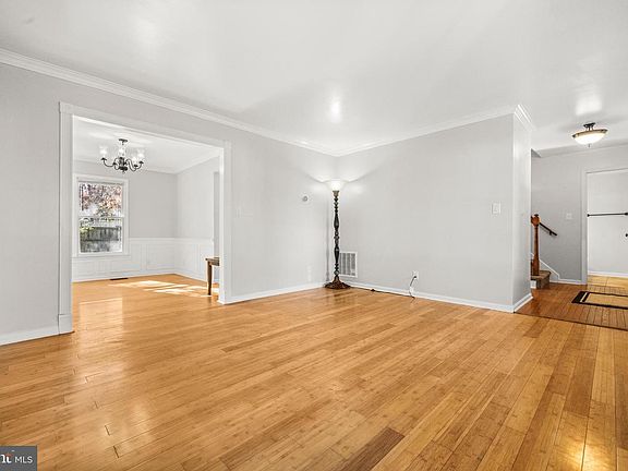 4th image of 10712 S Jamie Pl