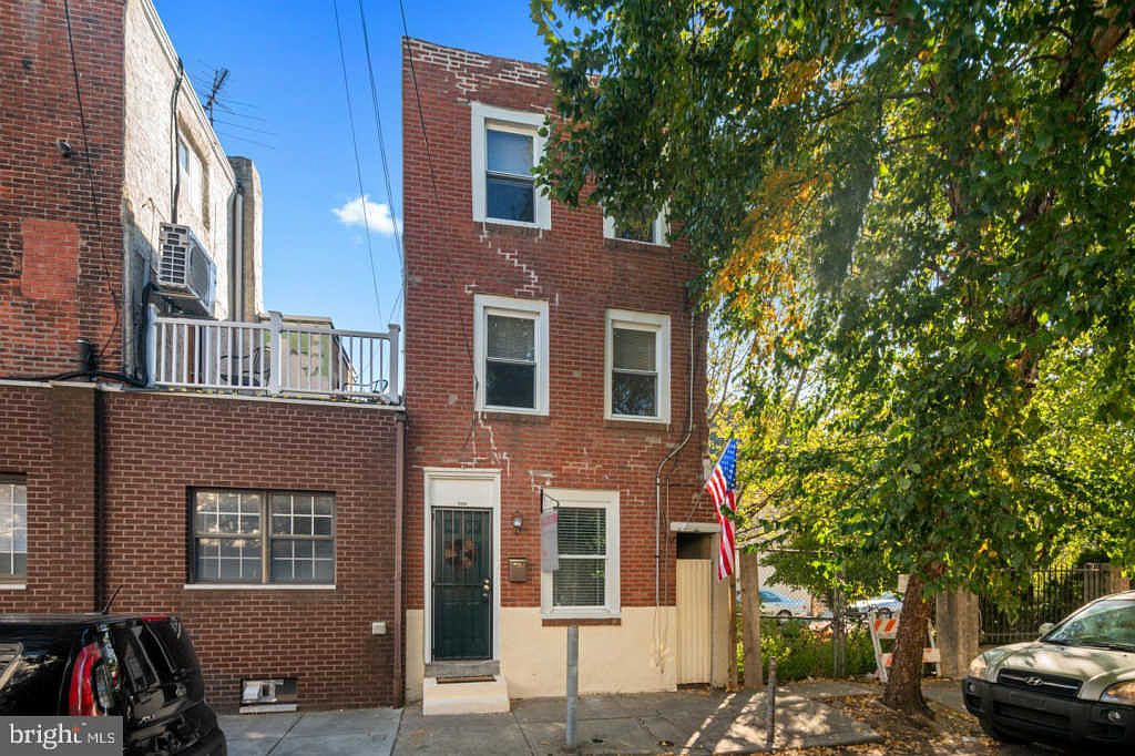 704 Latona St, Philadelphia, PA 19147 | Zillow