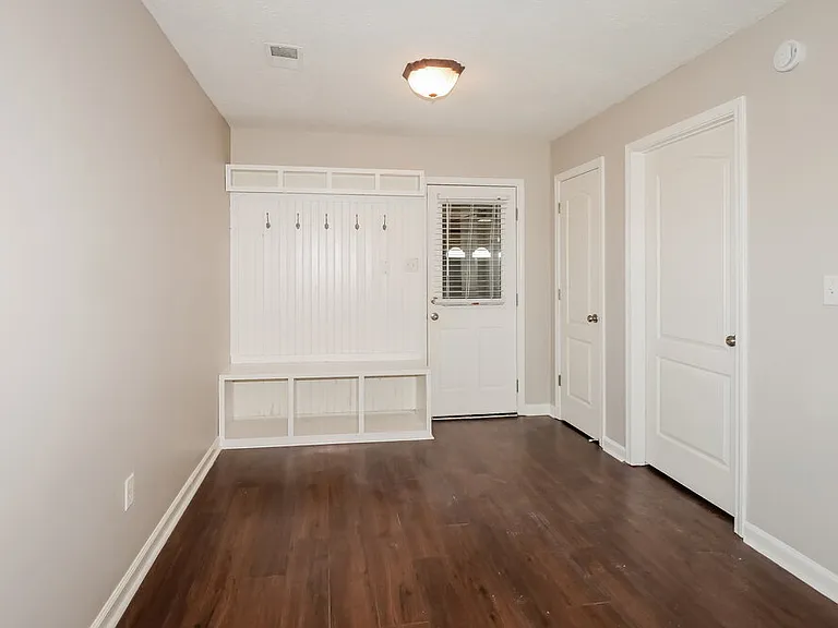 6391 Braybourne Main — Photo 14