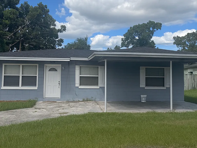 4837 Shoshone St — Photo 2