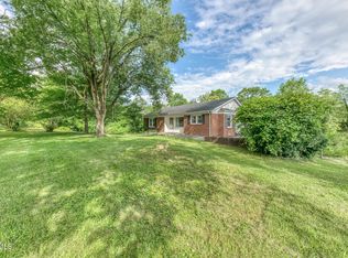 329 Old Stage Trl, Bristol, TN 37620