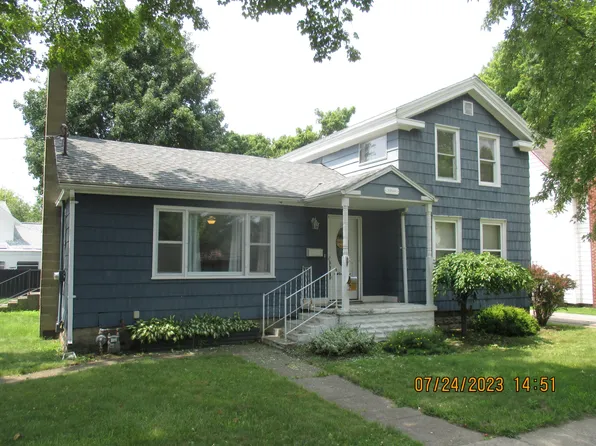 15 S Main St, Quincy, MI 49082