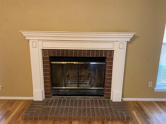 4th image of 738 Bristol Dr