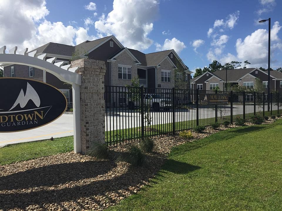 1st image of 3904 Guardian Ave #1C