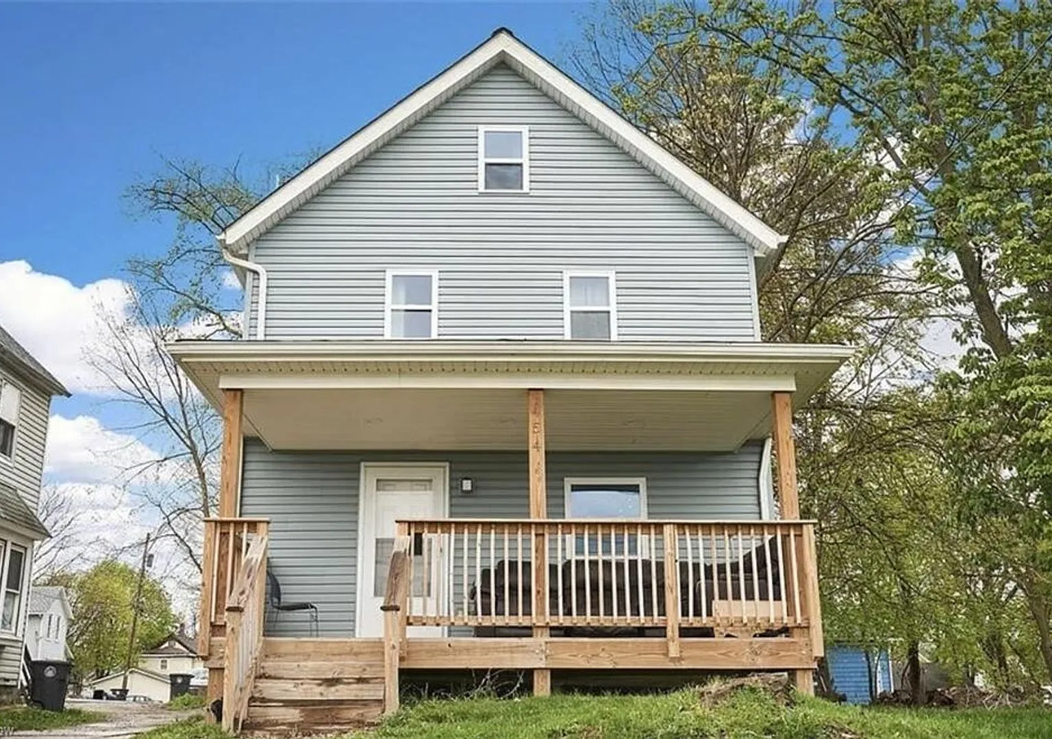454 Kling Street — Photo 1