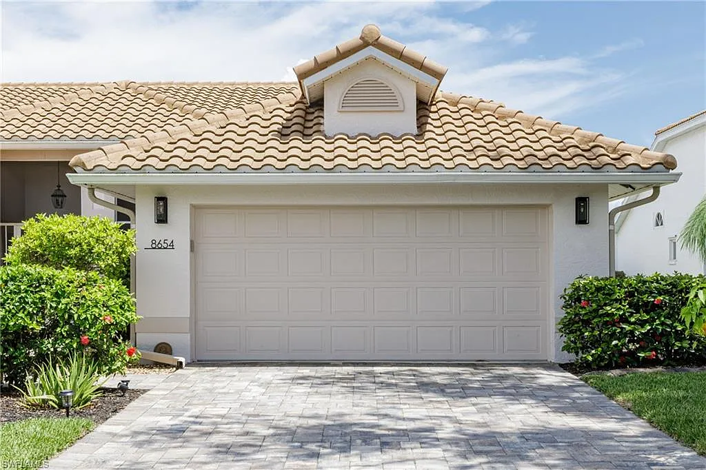 3 bed, 2.0 bath, 1466 sqft, $9,000 — Photo 2
