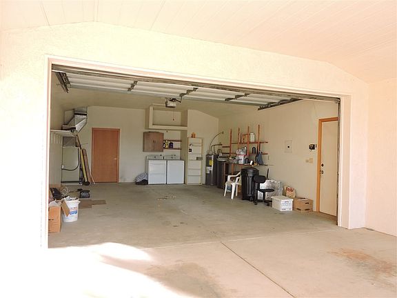 4th image of 11875 S Ironwood Dr