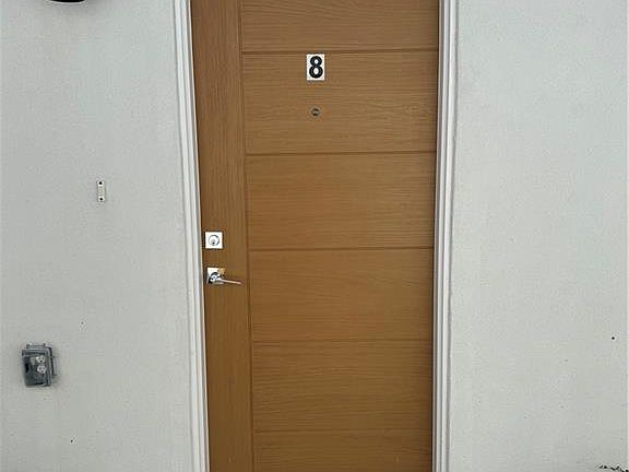 2nd image of 1200 E Hibiscus Ave #8