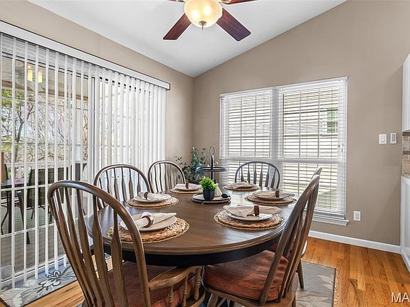 3rd image of 7225 Crystal Lake Ct