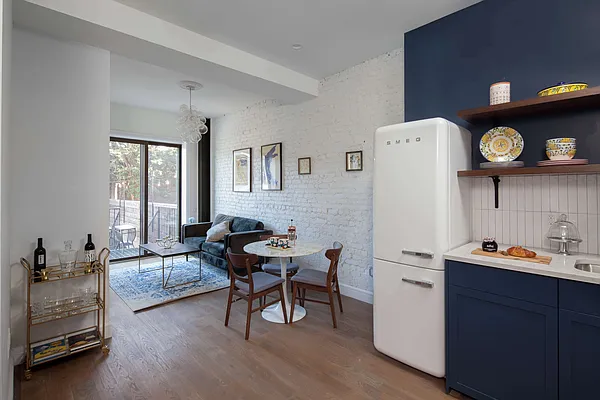 Rented by Nooklyn NYC LLC | media 26