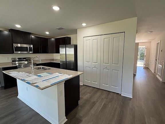 4th image of 2646 W Sheila Dr