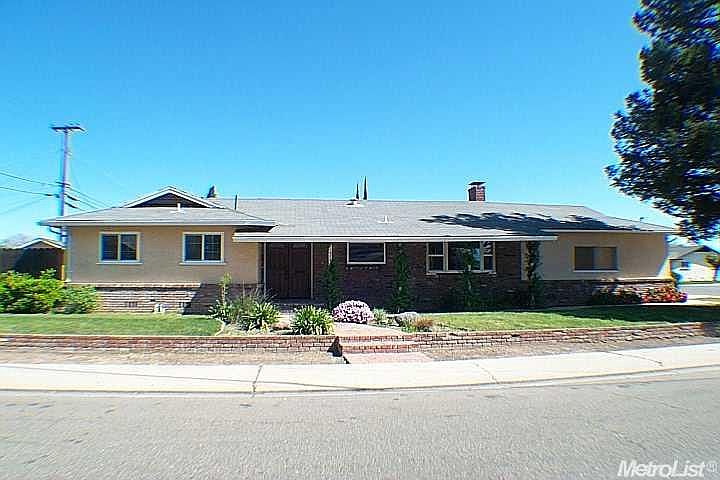 1st image of 1924 Glenwood Dr