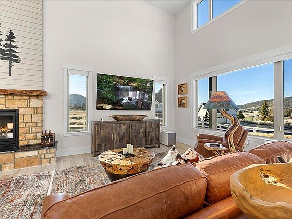 5th image of 1210 E Bristle Cone Rd