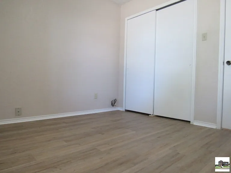 1706 Wickfield Way — Photo 18