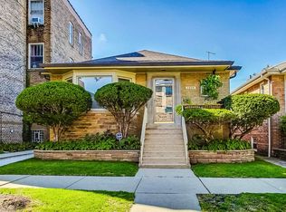 5424 N Artesian Ave, Chicago, IL 60625