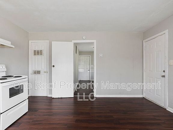 4th image of 1846 Glendale Ave