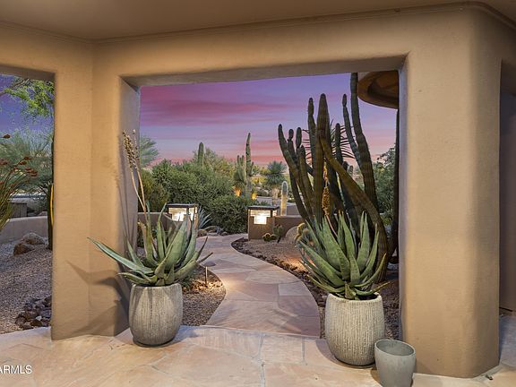 4th image of 10046 E HIDDEN VALLEY Road