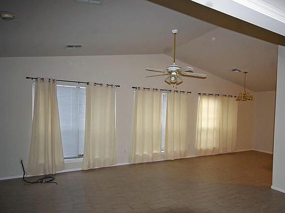 4th image of 12905 Kim Ct