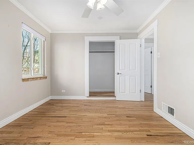 1150 S Jackson St — Photo 18